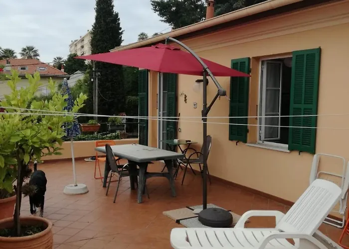 Lejlighed With Large Terrace Menton