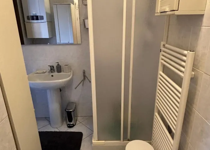 Daire With Large Terrace Menton